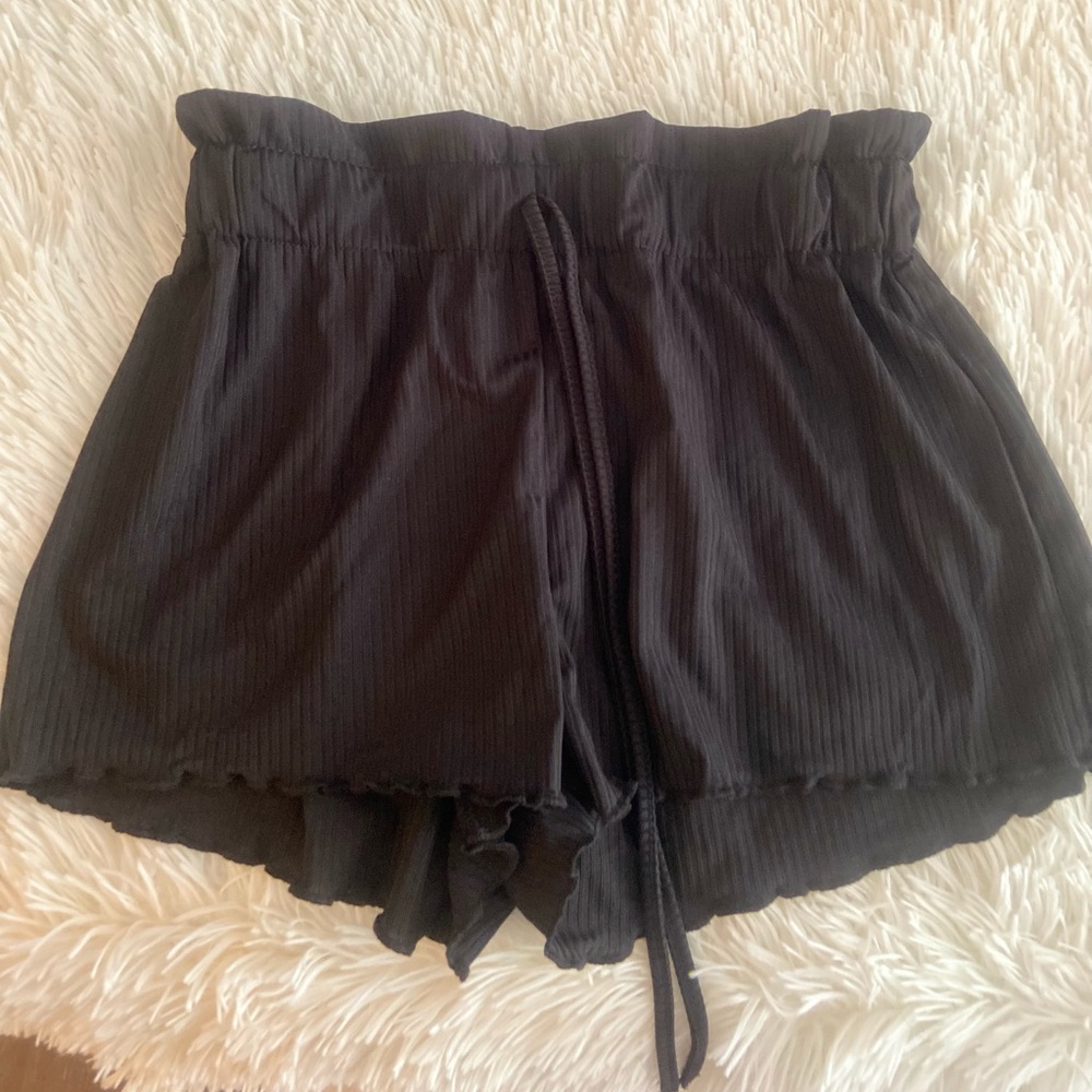 SHEIN Shorts S(XS) (Never Worn)